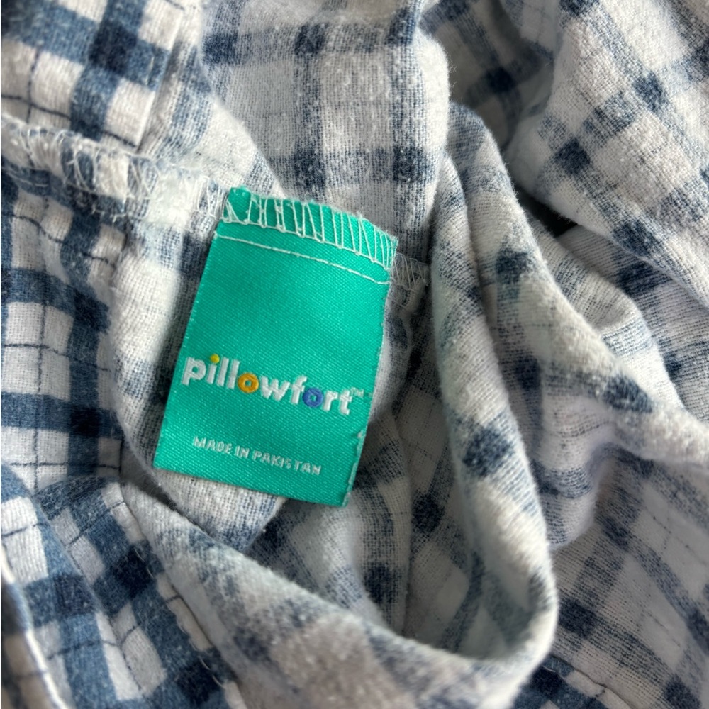 Pillowfort Gingham Flannel Twin Sheet Set - Picture 2 of 6